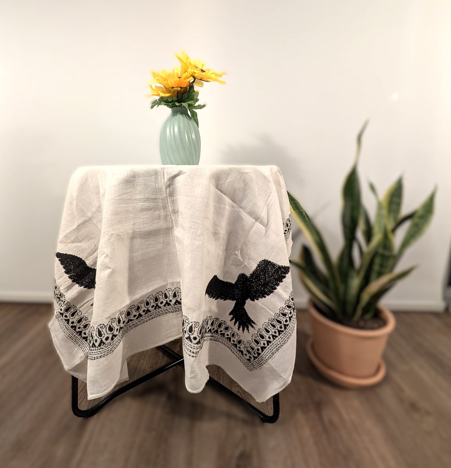 Cotton teapoy table cloth